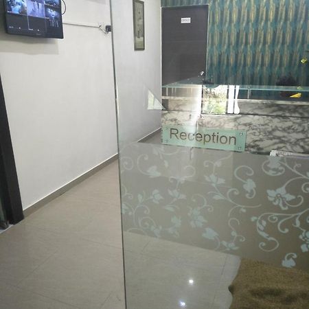 Hotel Ambience Sarkhej Exterior foto